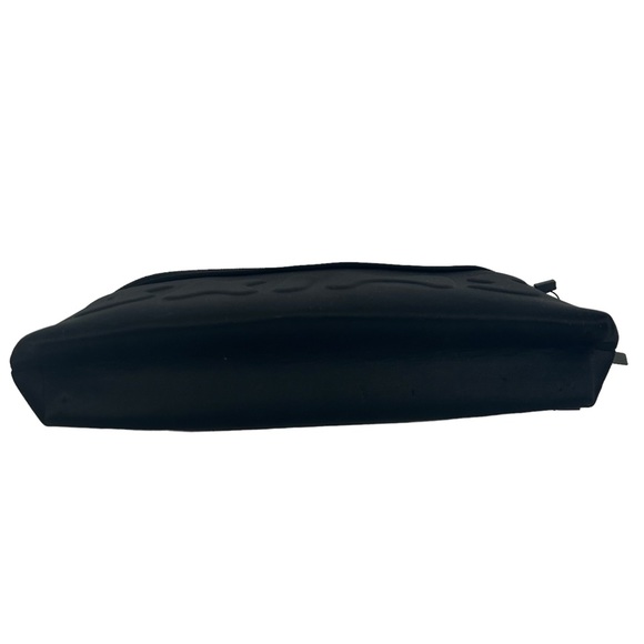 NWT SKIMS One Neoprene Travel Zip Bag Black - Picture 8 of 8
